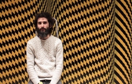 ‘Neither’ de Víctor Solanas-Díaz