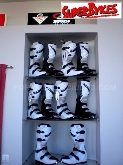 Tienda de motos en superbykes,cazadora de moto,botas de moto,cambio de aceite valladolid