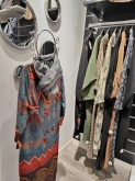 BLANCO & NEGRO - Tienda de Ropa Low Cost en Valladolid