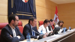 Sacyl atendió entre el 15 y 20% de los 15.000 inmigrantes ilegales que perdieron la tarjeta sanitaria por Real Decreto