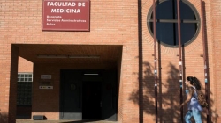 Las facultades de Medicina frenan el acceso ante el «desajuste» con las plazas MIR