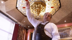 Un restaurante donde la suerte se reparte a puñados de sal