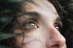 La nueva moda que conquista Occidente: las lentillas de colores