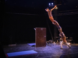 La música se hibrida con el teatro y el circo en las propuestas del LAVA para esta semana