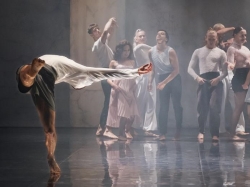 La gira europea de la compañía francesa Dyptik llega este sábado al LAVA con su espectáculo de danza Le Grand Bal