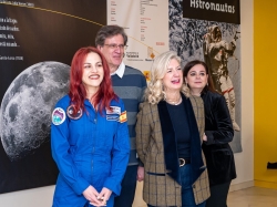 La astronauta Sara García comparte su trayectoria en el Museo de la Ciencia ante un Auditorio repleto
