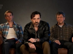 American Buffalo, la pieza de David Mamet que mira al sueño americano desde los márgenes, llega al LAVA con las entradas agotadas