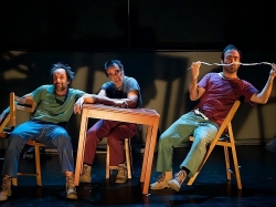 El LAVA invita a la compañía portuguesa Chapitô a celebrar el Día Mundial del Teatro con un homenaje al poder del gesto y del colectivo