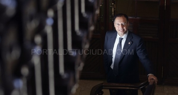 Alfredo Blanco: «En 2013 se pagará el mismo IBI que en 2012»