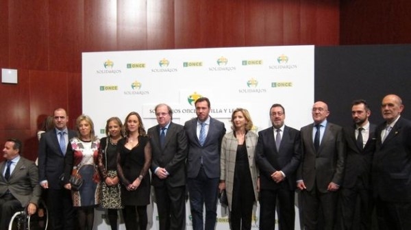 Herrera asegura que hacer una Comunidad "más justa" con las limitaciones de cada uno solo es posible "todos juntos"