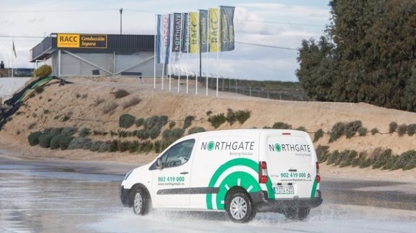 Cortadas seis carreteras en Burgos, Valladolid y Zamora por inundación de la vía