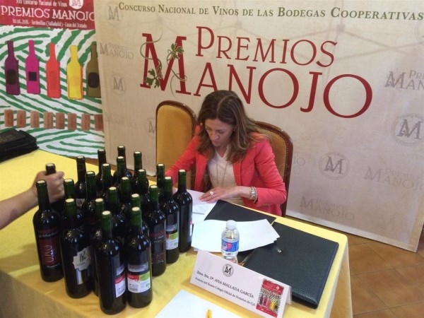 Un total de 65 vinos, de un total de 524 presentados a concurso, se disputan mañana los Premios Manojo