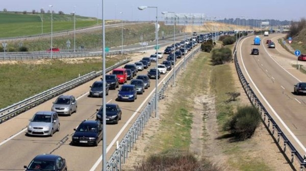 Usuarios y transportistas alertan del «mal estado» de las autovías A-62 y A-67
