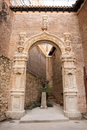 El Ministerio de Cultura y Deporte presenta la restauración de la portada del Monasterio de Santa María de la Armedilla