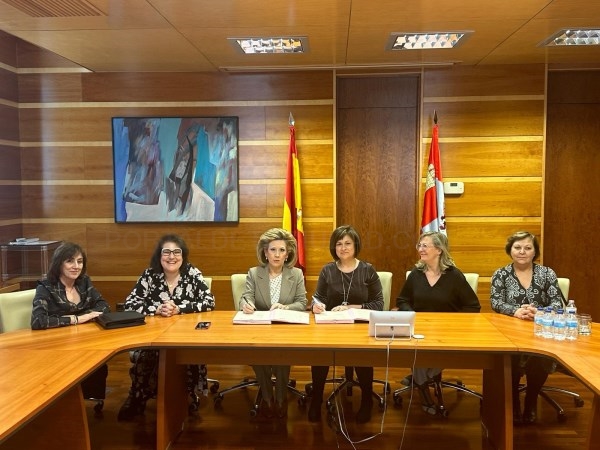 SAECYL consigue que se reconozca como tiempo de trabajo el empleado en transmitir la información entre los profesionales TCE de los diferentes turnos