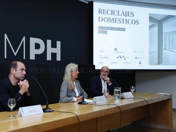 El antes y después de una vivienda reformada centra la muestra 'Reciclajes Domésticos', inaugurada en el Patio Herreriano por el Día la Arquitectura