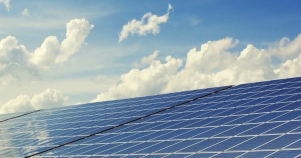 Instalación de Paneles Solares Conectados a la Red en España