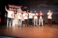 El Teatro Federico García Lorca se llenó antes de ayer en apoyo a ‘los 8 de Airbus’