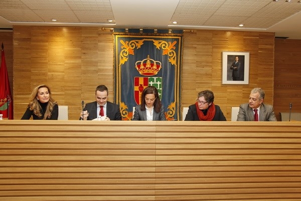 El Ayuntamiento de Getafe y la Asociación ACOCEX han firmado un convenio de colaboración para apoyar a las empresas y generar empleo en el municipio