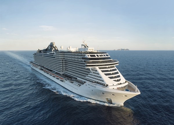 Los españoles, privilegiados pasajeros del crucero inaugural del barco más moderno del mundo