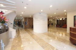 En el mes de junio aumentaron un 6% las entradas de viajeros en hoteles de Euskadi