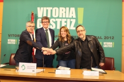 Las asociaciones del comercio local reciben 400.000 euros para la dinamización del sector