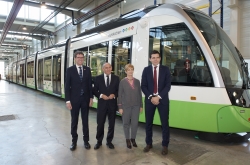 Ya está lista la primera unidad de los nuevos tranvías “extralargos”