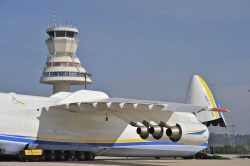 El aeropuerto de Foronda sigue creciendo en tráfico de pasajeros y mercancías