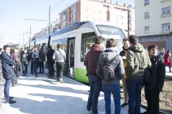 El tranvía de Gasteiz ya llega a la Universidad