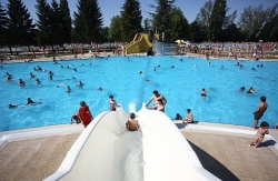 Mendizorrotza y Gamarra abren sus piscinas el 1 de julio