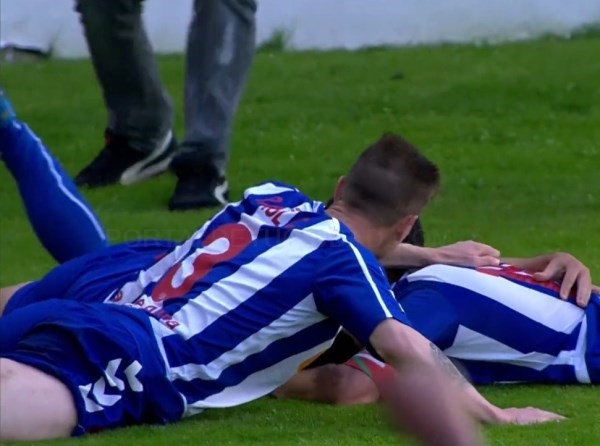 Victoria del Alavés tras un angustioso partido en Lasesarre