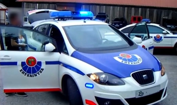 Más de mil ertzainas velan por la seguridad de la jornada electoral en Euskadi