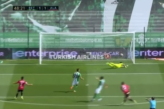 Contundente triunfo del Alavés en el Benito Villamarín frente al Betis