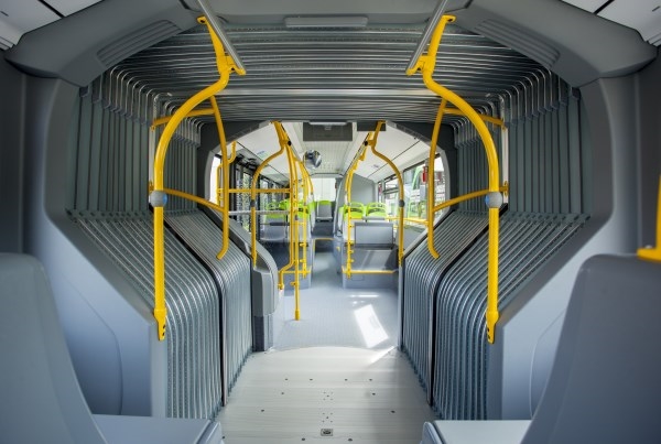 Entran en servicio diez nuevos autobuses urbanos