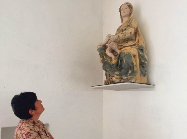 Vuelven a la iglesia de Galarreta tres esculturas restauradas