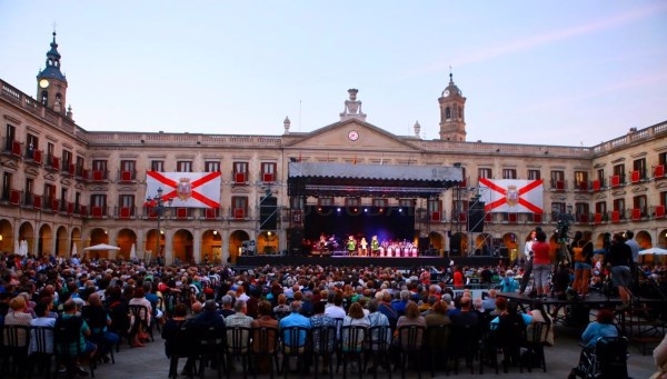 El pregón nos sitúa en puertas de las Fiestas de La Blanca