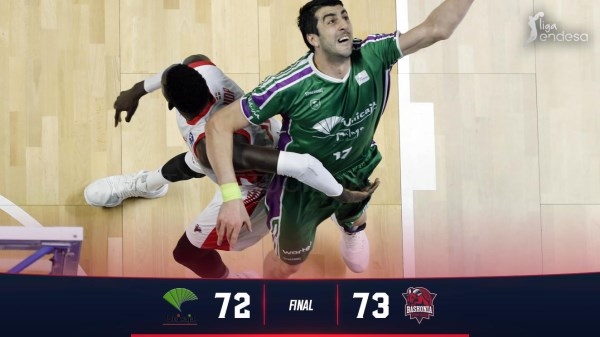 El Baskonia resurge en la difícil cancha del Unicaja