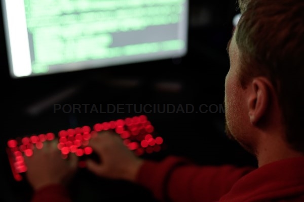 EuskalHack  alerta ante los riesgos del correo electrónico