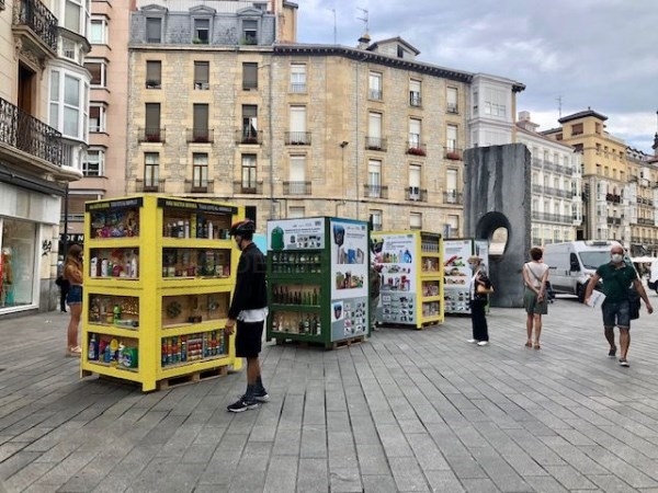 Campaña informativa para recordar cómo separar residuos de forma gráfica