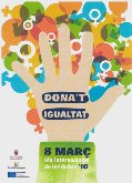 ALAQUÀS LLIURA EL PREMI CLARA CAMPOAMOR D’ALAQUÀS A CRISTINA DEL VALLE, PRESIDENTA DE LA PLATAFORMA DE DONES ARTISTES CONTRA LA VIOLÈNCIA DE GÈNERE