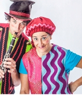Teatre familiar - Tiriteros de Binéfar  MARICASTAÑA