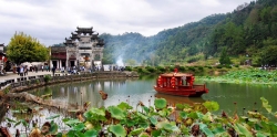 Tópicos españoles, como el flamenco y el Jabugo, para “vender” Zhejiang, una de las más bellas regiones de China