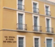 REPRESENTACIÓN DE LA OBRA DE TEATRO “YA LE LLAMAREMOS”, A CARGO DE LA COMPAÑÍA DESBARATATS TEATRE.