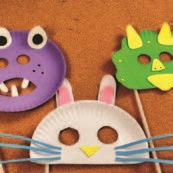 TALLER INFANTIL DE MÁSCARAS.