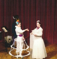 CICLO CONCIERTOS DIDÁCTICOS MUNICIPALES. REPRESENTACIÓN DEL ESPECTÁCULO “ÓPERA EN FAMILIA”, A CARGO DE PEPA GARCÍA Y MARÍA MACIÁ.