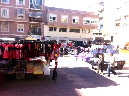 Mercadillo en Santa Pola. Miércoles Ropa y Sábados Alimentación