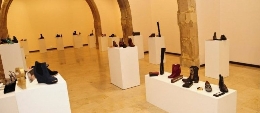 Exposición "La moda a tus pies"
