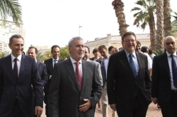 César Sánchez: "El proyecto de Zona Franca en el Puerto de Alicante es un motor de economía en la provincia"