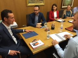 El Ayuntamiento de Elche y JOVEMPA tratarán de impulsar el emprendimiento en el ámbito académico