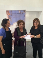El Mercado Municipal de Abastos sortea entre sus clientes el carro del mes de octubre